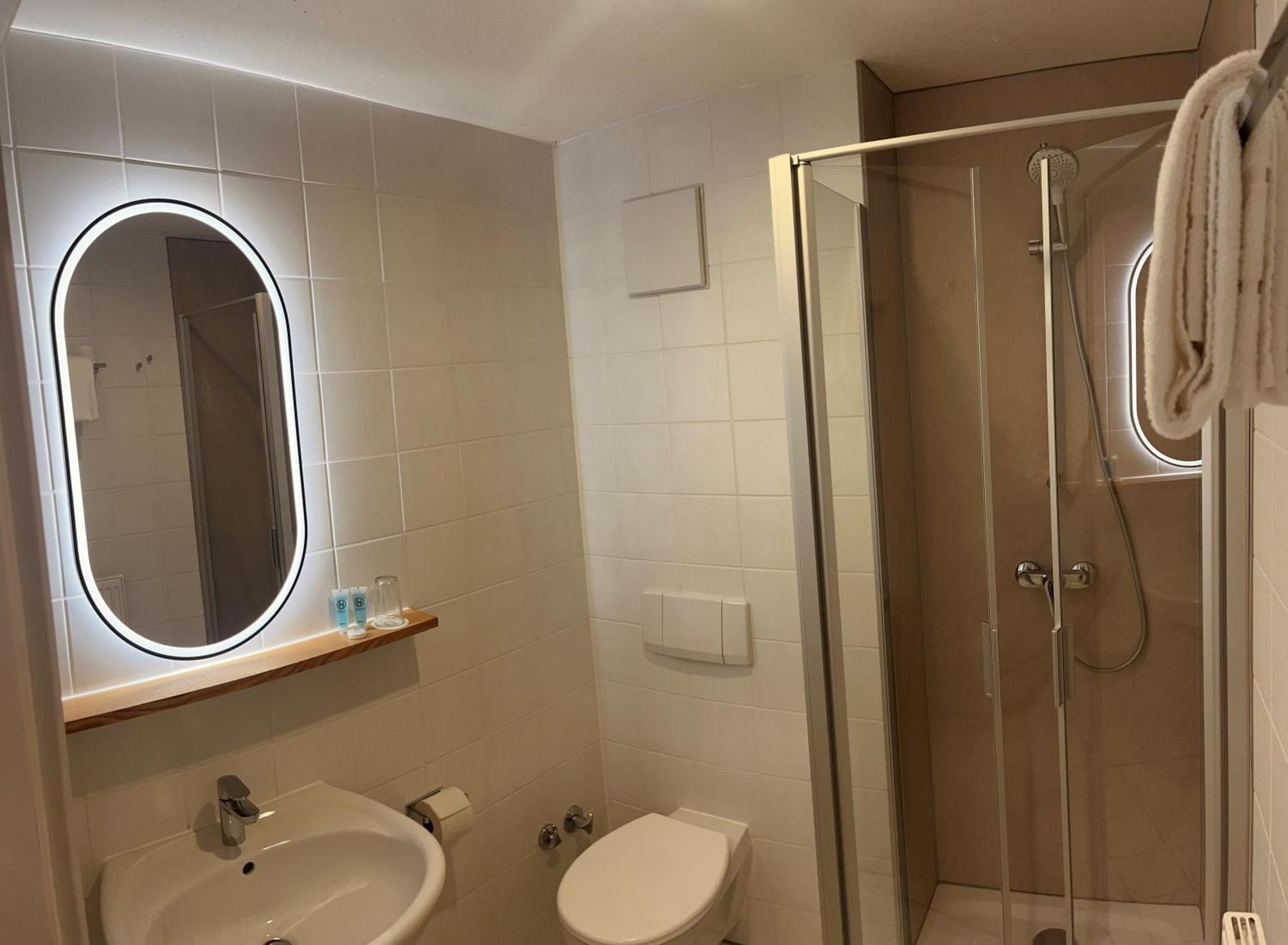 Hotel Marktliege Erolzheim Eksteriør billede